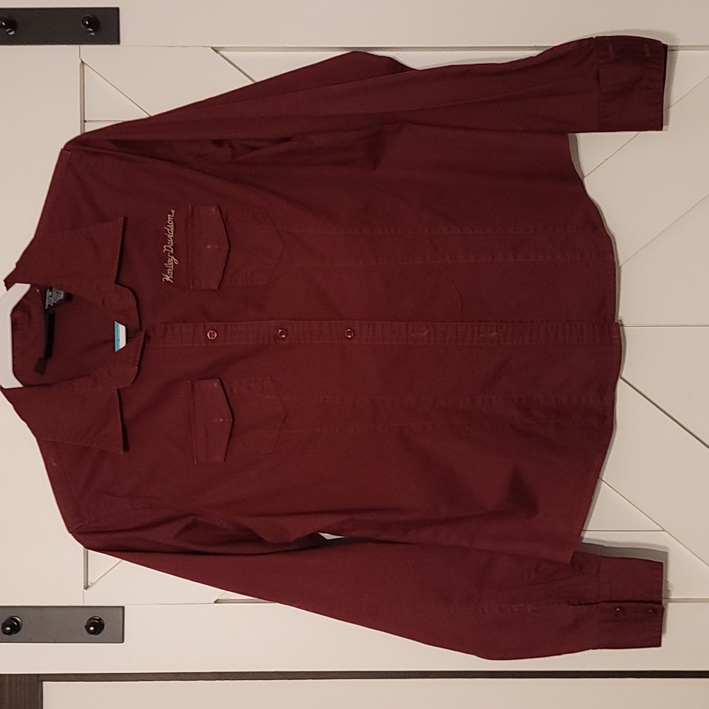 Woman's Harley Button-down Shirt, Large